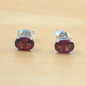 garnet oval stud earrings