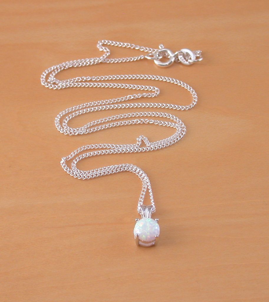 Opal Round Pendant Chain Necklace