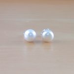 white freshwater pearl stud earrings