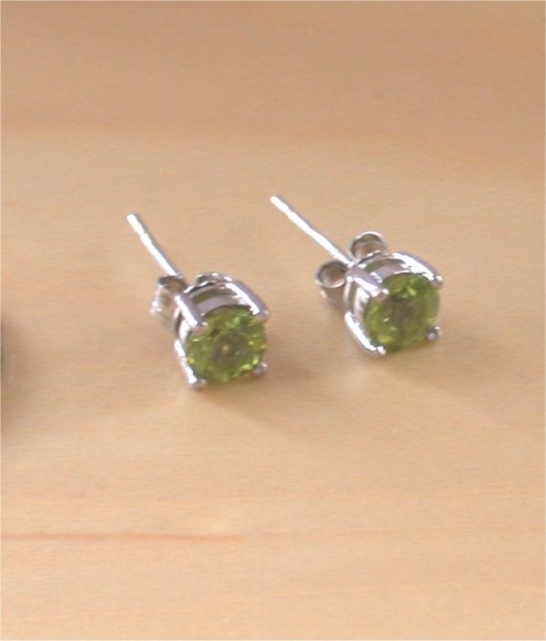 peridot stud earrings