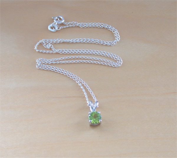 silver peridot gemstone necklace