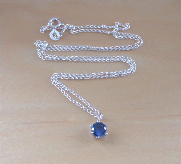 sapphire solitaire necklace