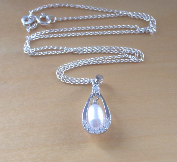silver pearl and Cz necklace
