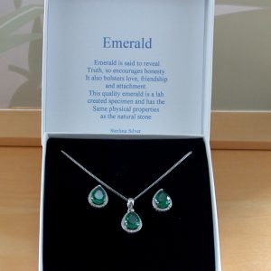 Emerald necklace and earrings