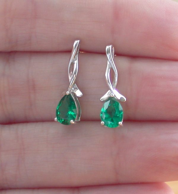 emerald earrings uk