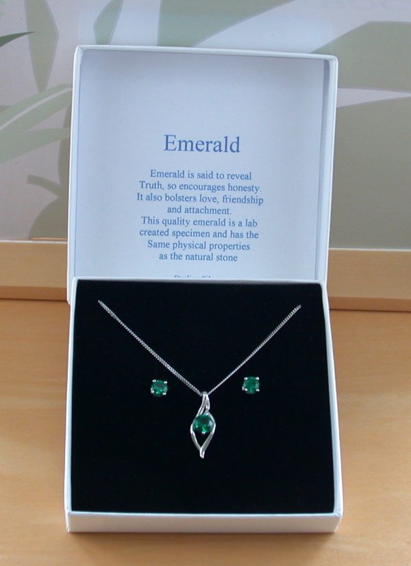 Emerald Necklace UK