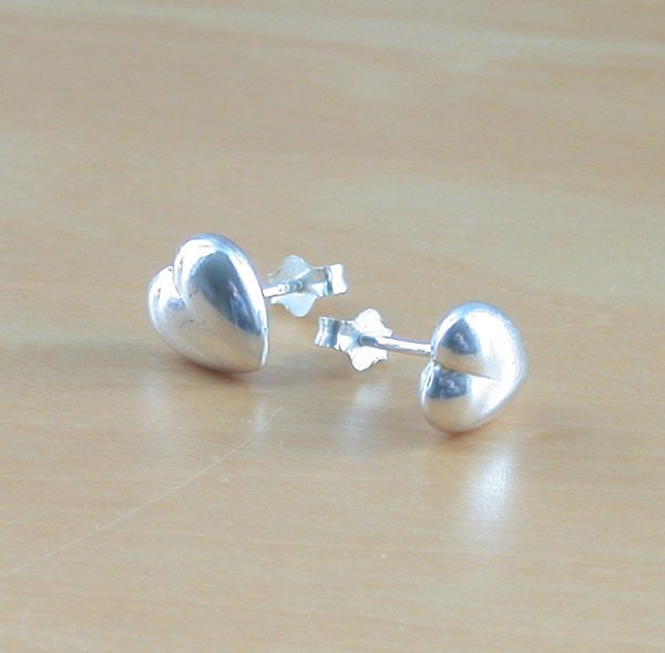 silver heart stud earrings