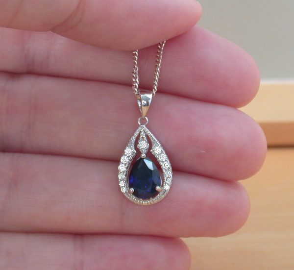 sapphire necklace uk