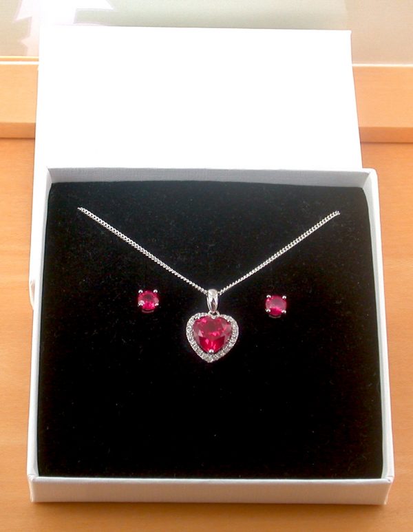 ruby heart necklace and earrings uk