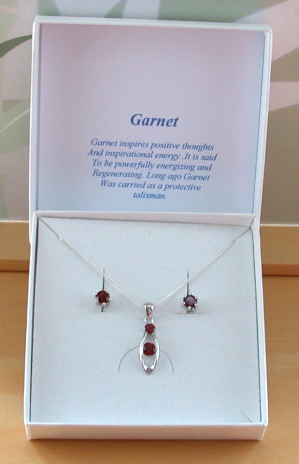 garnet necklace & earrings