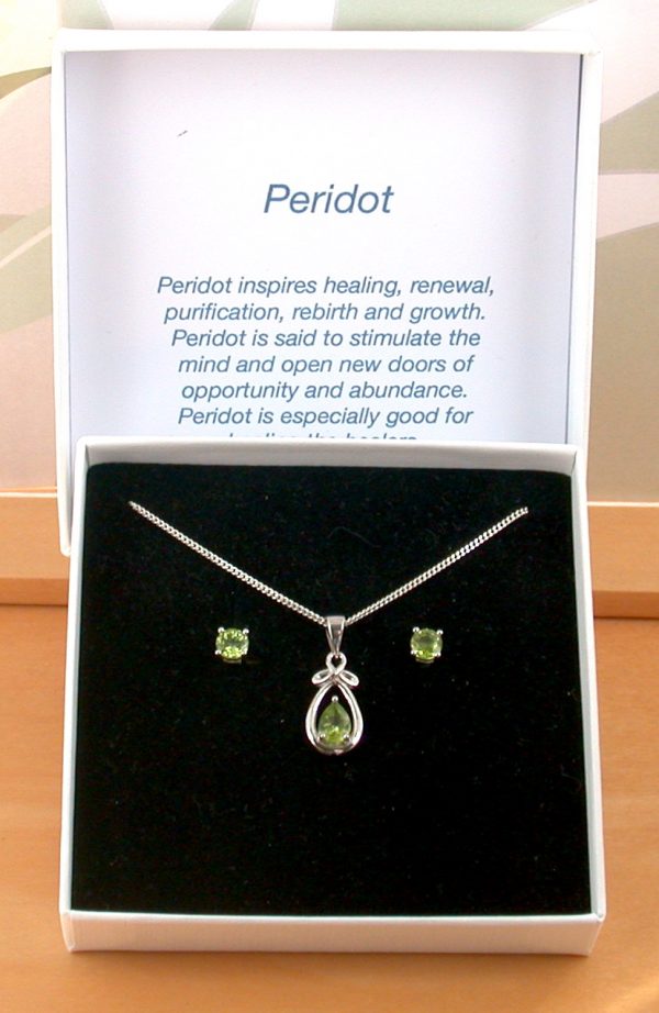 peridot Celtic necklace and earrings
