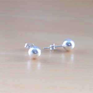 6mm stud earrings