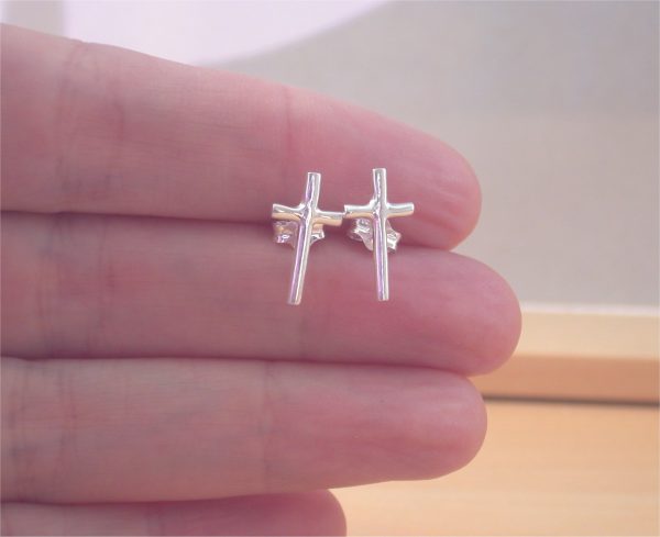 sterling silver cross stud earrings