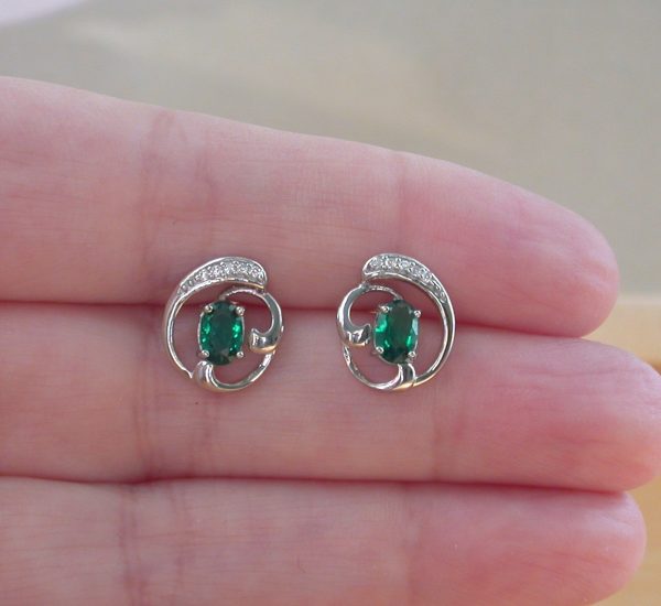 sterling silver emerald earrings uk