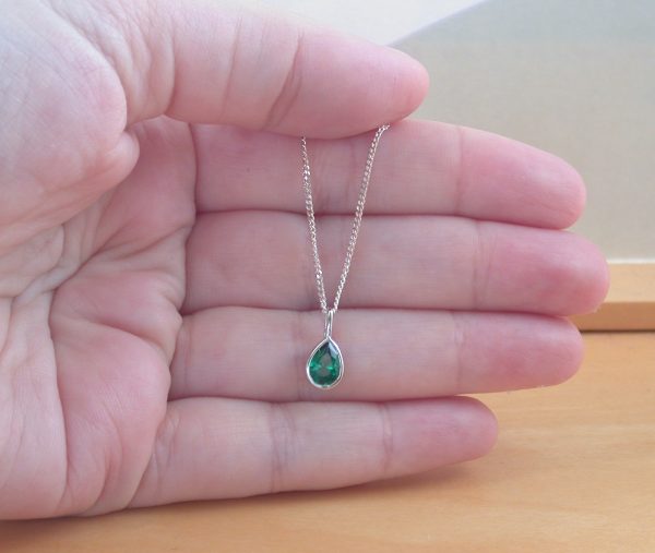 silver emerald pendant and chain