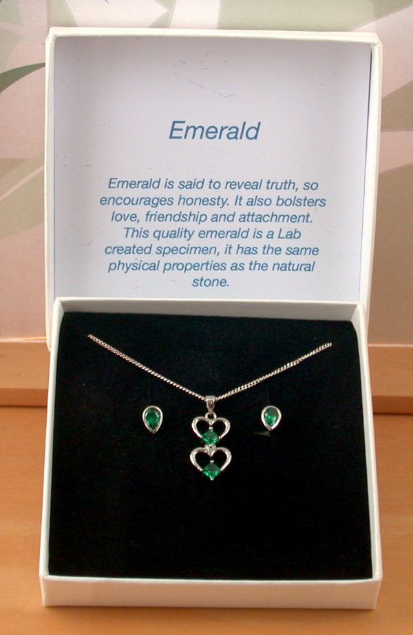 emerald heart necklace and earrings