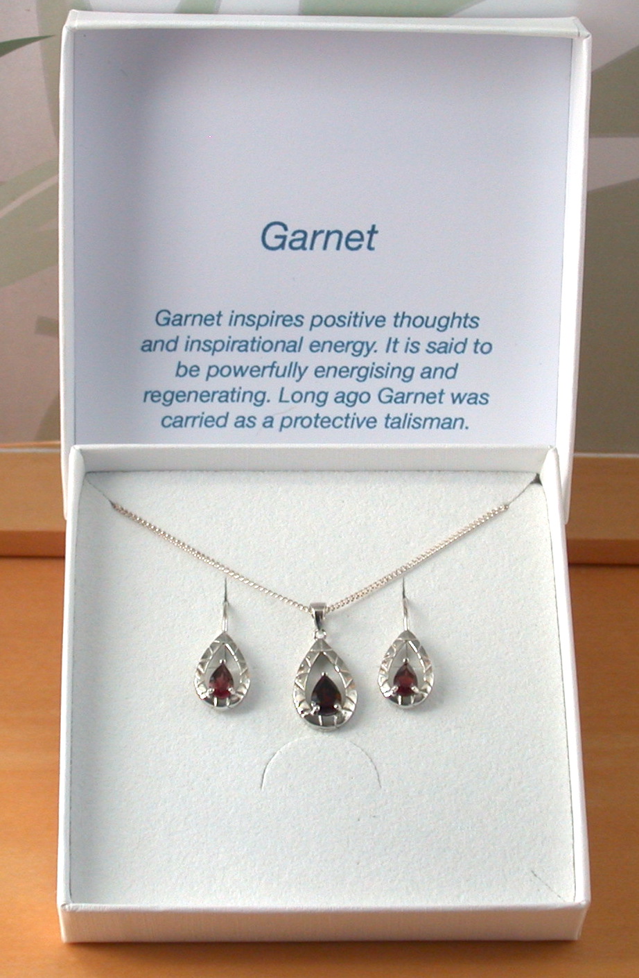 garnet necklace and earrings