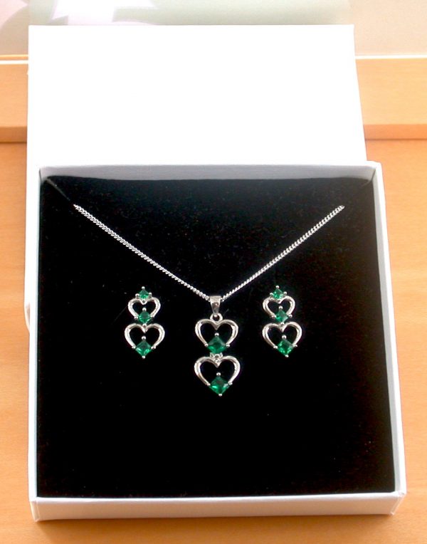 emerald heart necklace and earrings