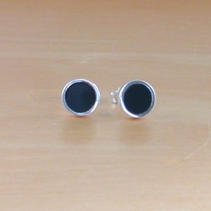 black onyx stud earrings