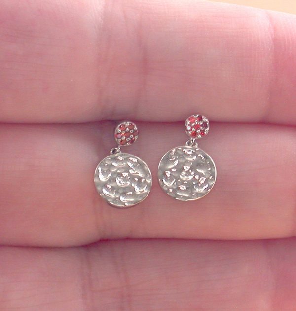 garnet stud earrings uk