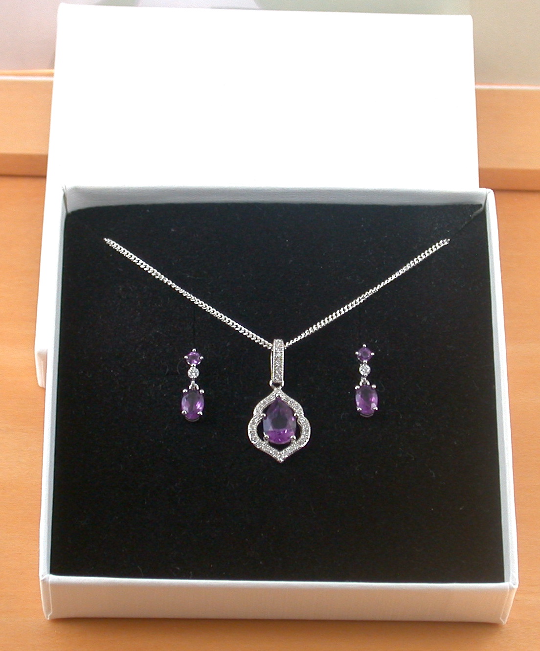 amethyst necklace and earrings