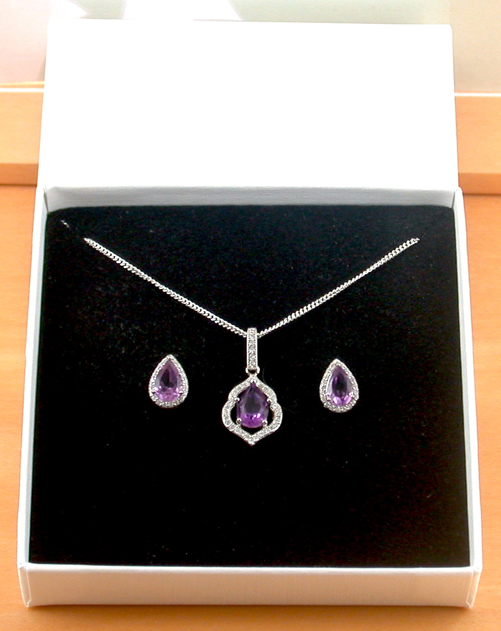 amethyst necklace and earrings