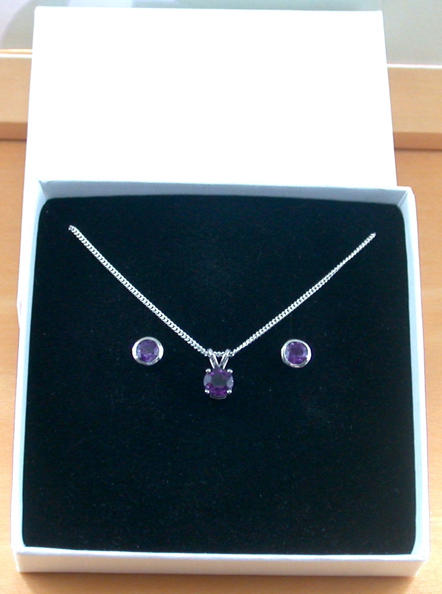 amethyst necklace and earrings