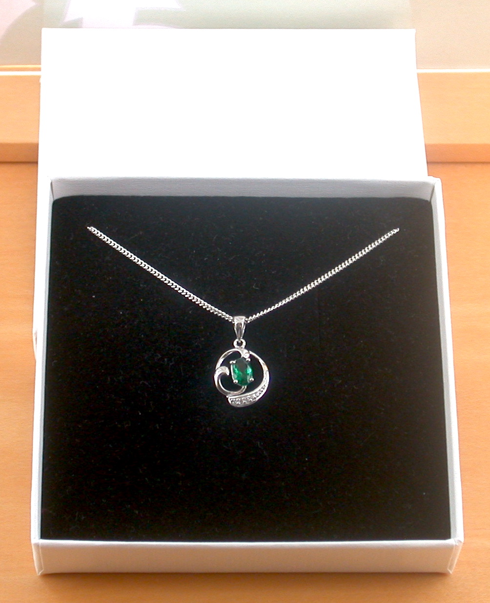 sterling silver emerald necklace uk