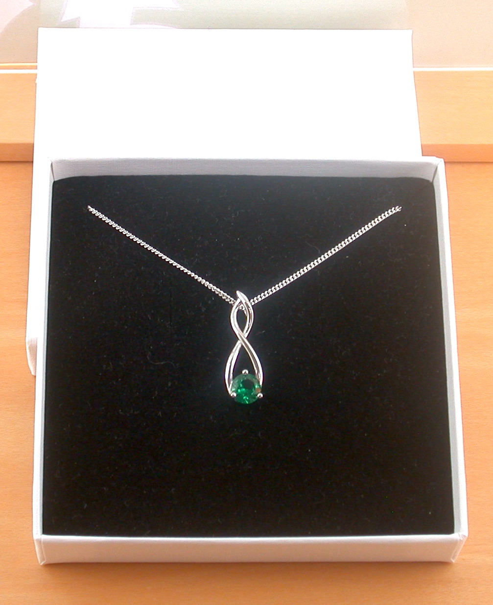 emerald necklace in gift box